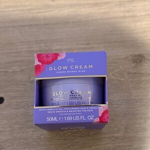 NWT Glow Cream